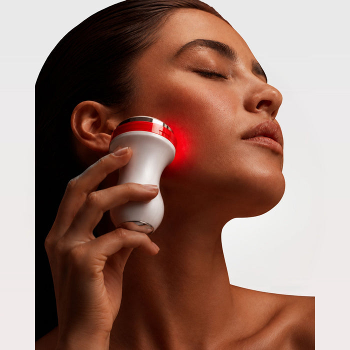 O’Melon Derma-V Healer 3-in-1 LED device for post-treatment recovery