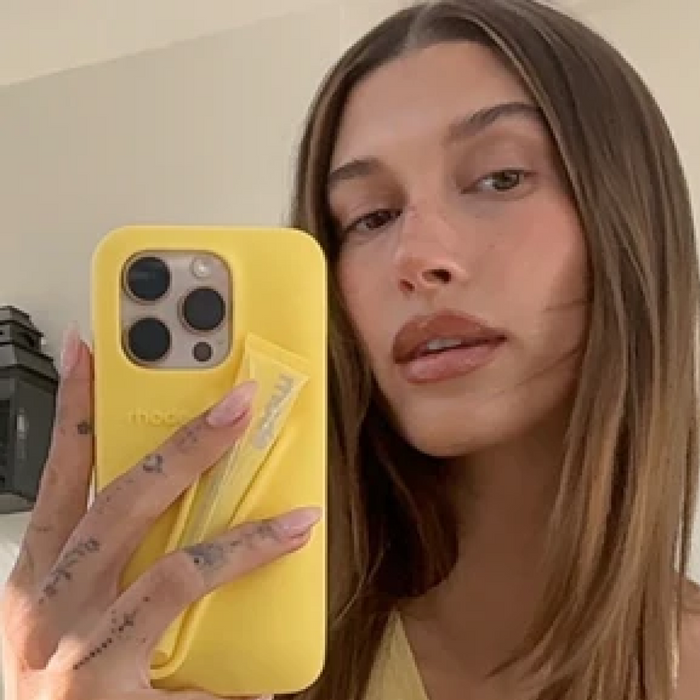 RHODE SUMMER LIP CASE