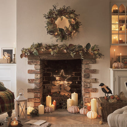 LL-GA23001_Cosy-Autumn-Fireplace-Wreath-Garland-Star-Light-LED-Candles-Pumpkin-Lights.jpg