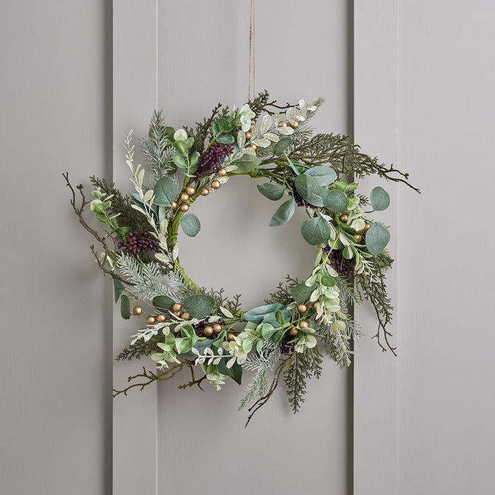 WR24008 - 40cm Classic Gold Berry Wreath.jpg