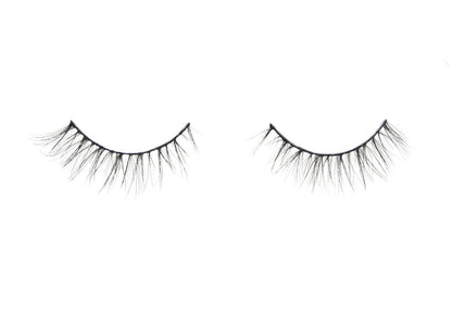 Ardell's Ecolashes 454 with multi-layered, medium volume, medium length fibers and rounded shape lash