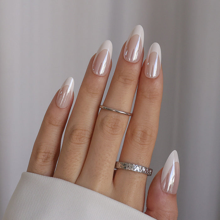 Céleste | Medium Almond | SALON PRESS™