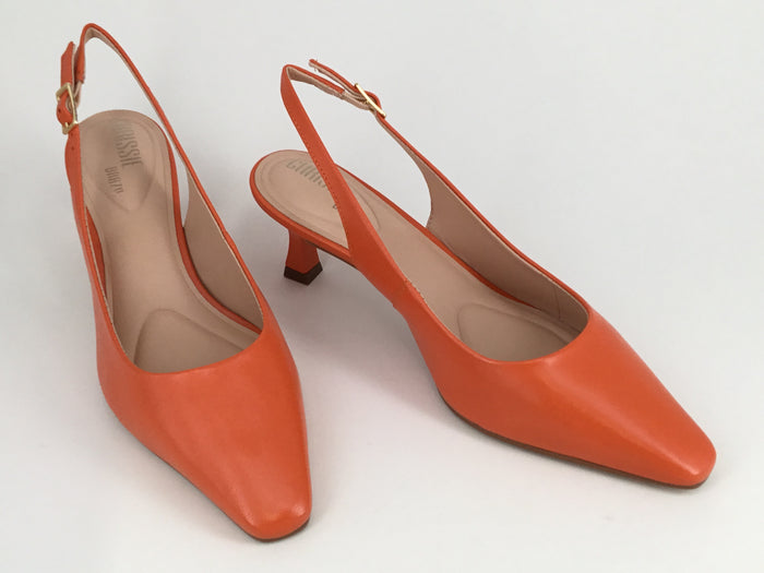 37 / Orange