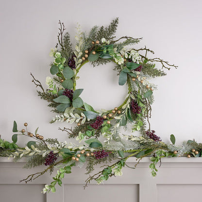 D-WRGA24008 - Classic Gold Berry Wreath & Garland Bundle.jpg