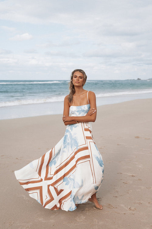 Petal and Pup USA DRESSES Elanor Maxi Dress - Pale Blue Print