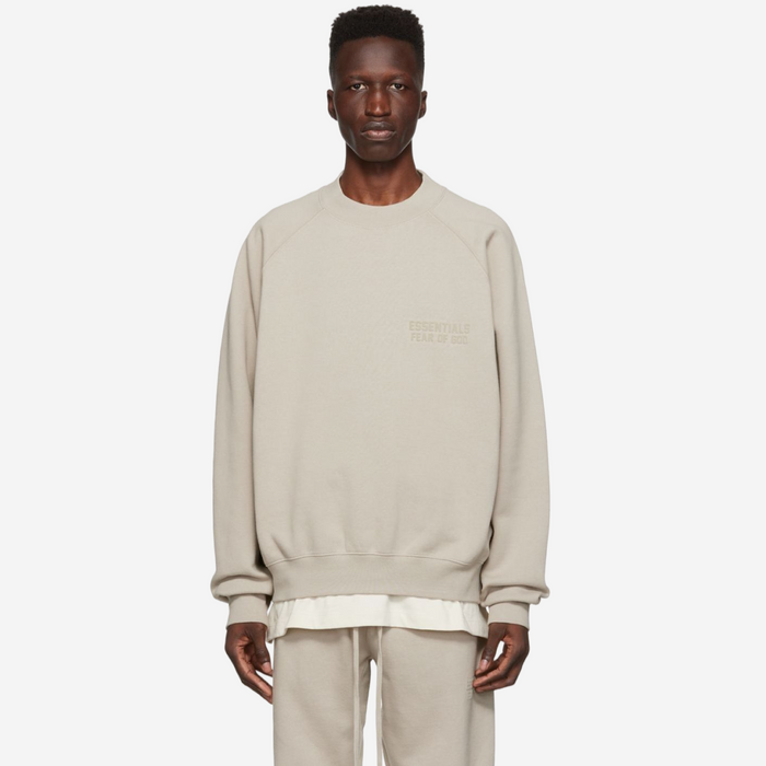 FEAR OF GOD ESSENTIALS LOGO SEAL SWEATSHIRT