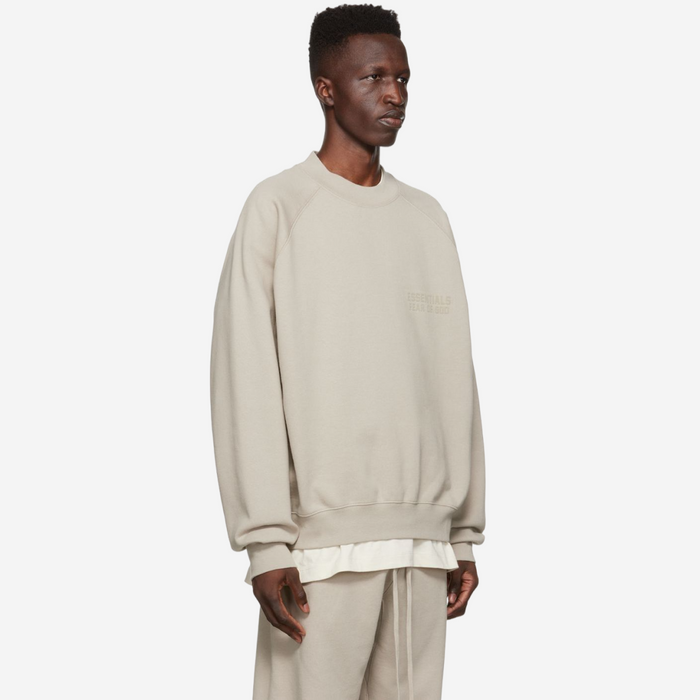 FEAR OF GOD ESSENTIALS LOGO SEAL SWEATSHIRT