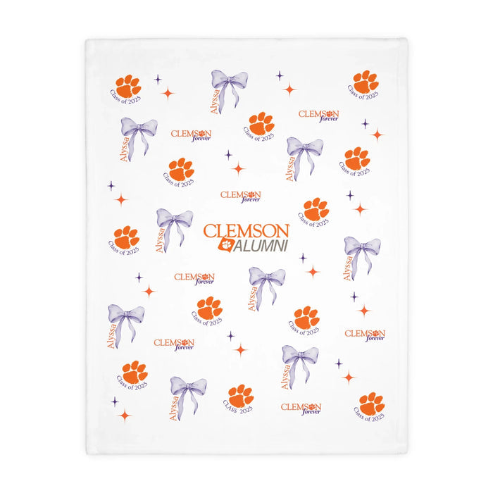 Graduation 2025 Paw Print Velvet Blanket - Personalizable - Whippie's