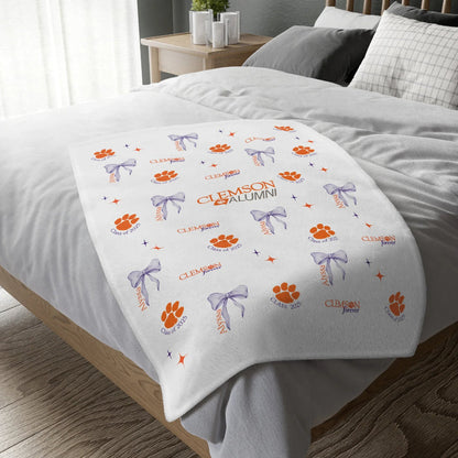 Graduation 2025 Paw Print Velvet Blanket - Personalizable - Whippie's