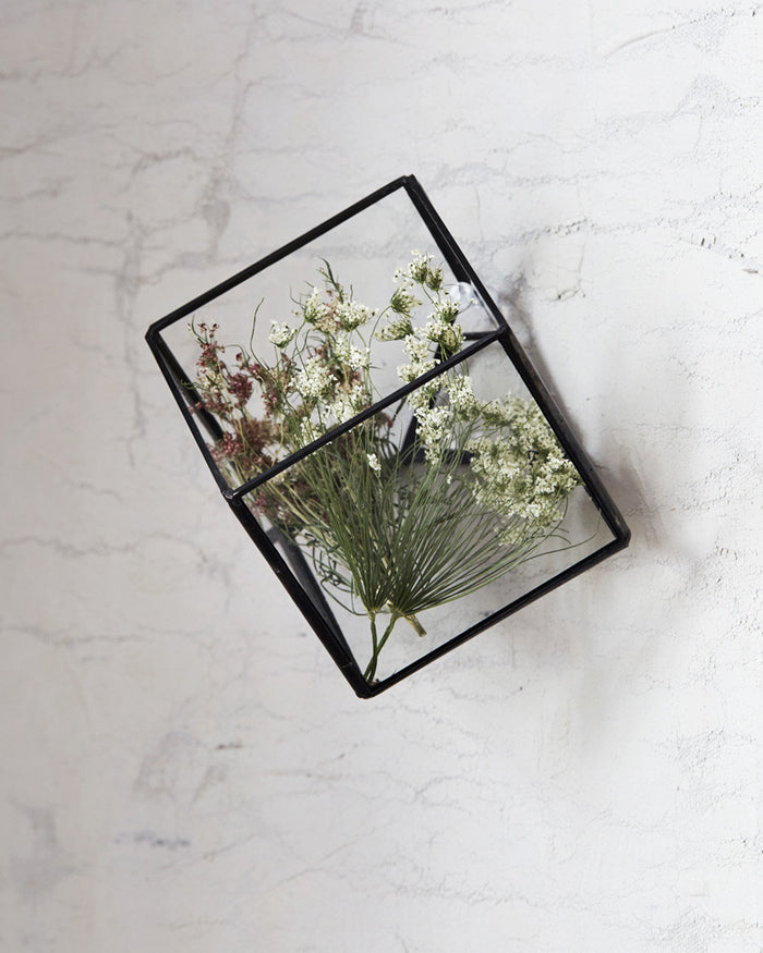 Hanging Void (OUT OF STOCK)