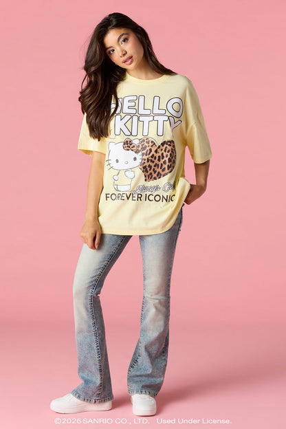 Hello Kitty® Oversized Graphic T-Shirt