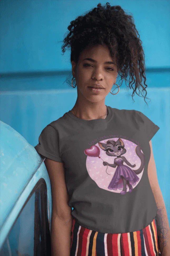 💖 Love Looks Purr-fect on Me 😻 Women's Boyfriend Tee ✨ Feline fine and ready to shine! - Whippie's