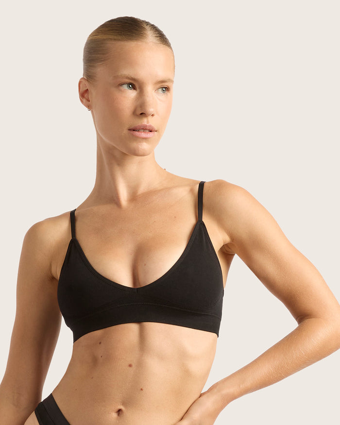 LYOLYTE Triangle Bralette - Black