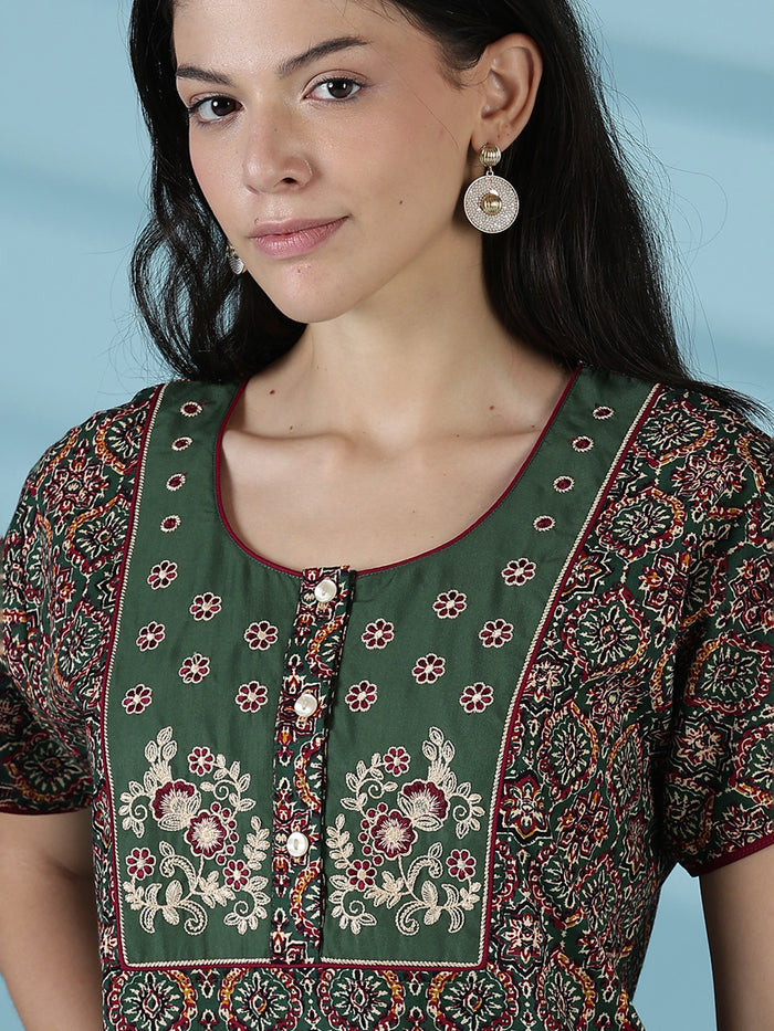 Mehandi green premium 100% pure cotton nighty for women