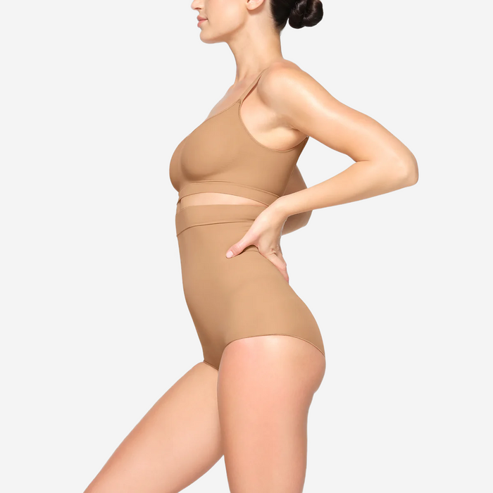 SKIMS EVERYDAY SCULPT BRALETTE OCHRE