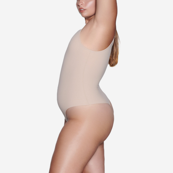SKIMS FITS EVERYBODY HIGH NECK BODYSUIT MICA