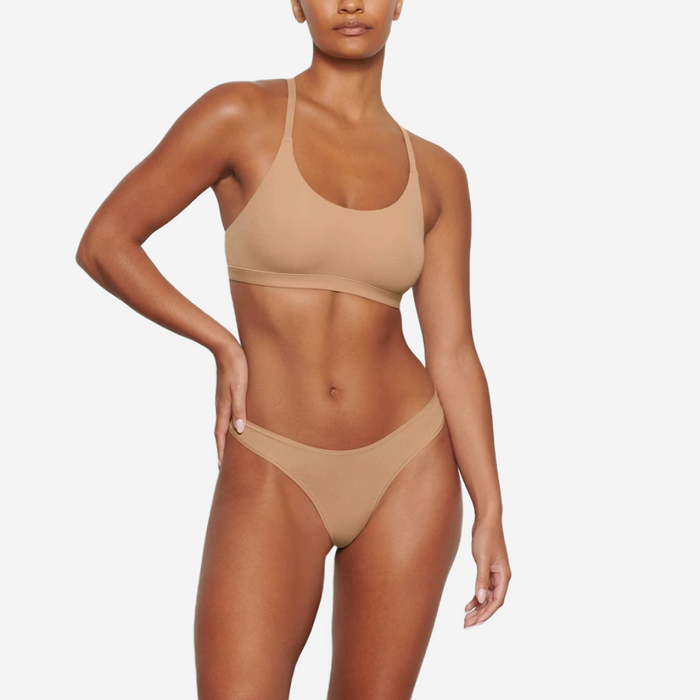 SKIMS FITS EVERYBODY RACERBACK SCOOP BRALETTE SIENNA