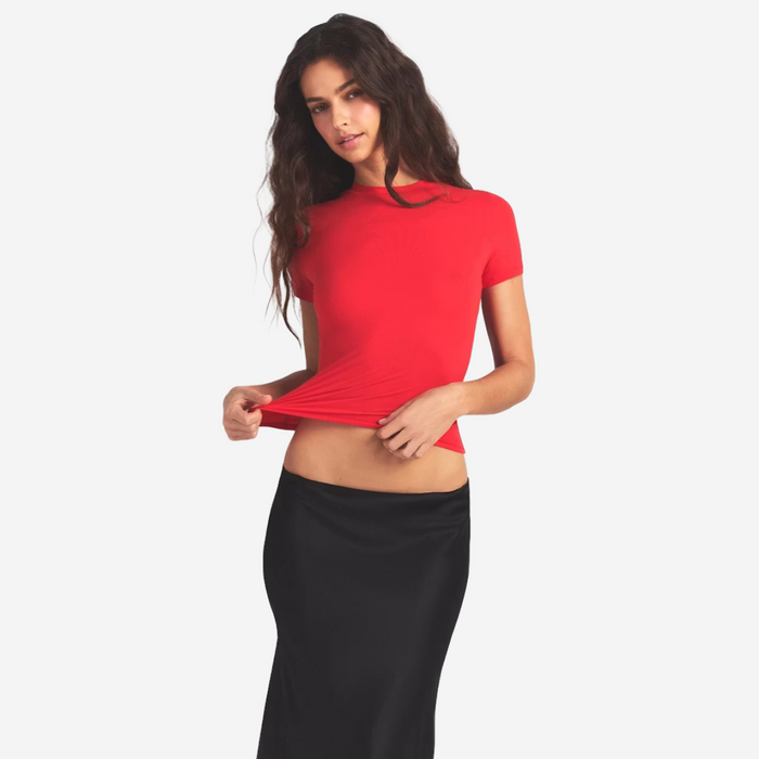 SKIMS Fits Everybody T-shirt Cherry