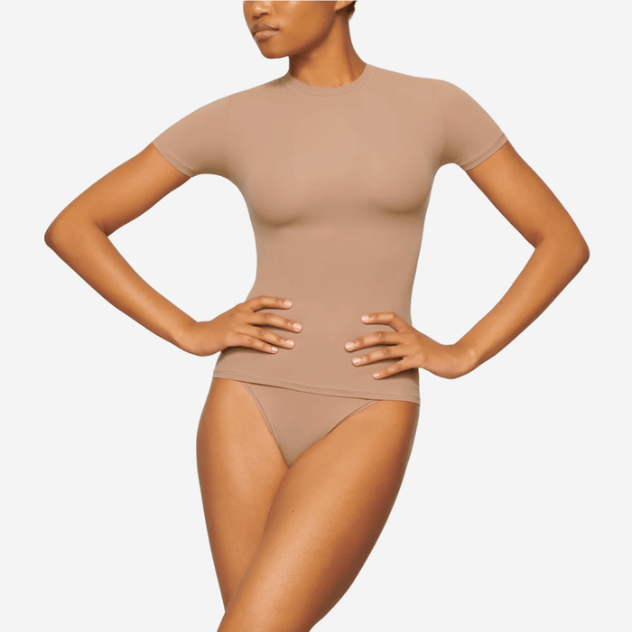 SKIMS FITS EVERYBODY T-SHIRT SIENNA