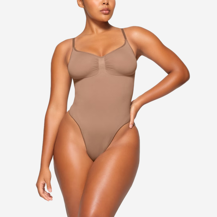 SKIMS SEAMLESS SCULPT THONG BODYSUIT SIENNA
