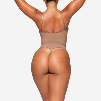 SKIMS SEAMLESS SCULPT THONG BODYSUIT SIENNA