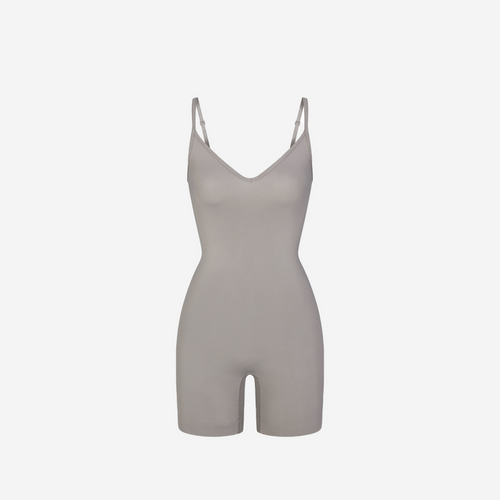 SKIMS SOFT SMOOTHING SEAMLESS CAMI ONESIE SMOKE