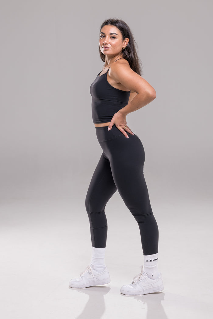 Studio Tank Crop - Black | Funxtion X