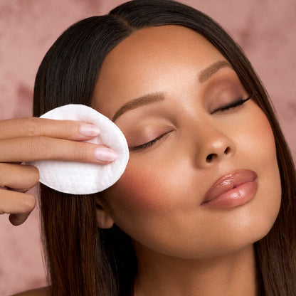 Close up of a model with well defined brows and long lashes showcasing the daily lash routine theme for The Muse set.