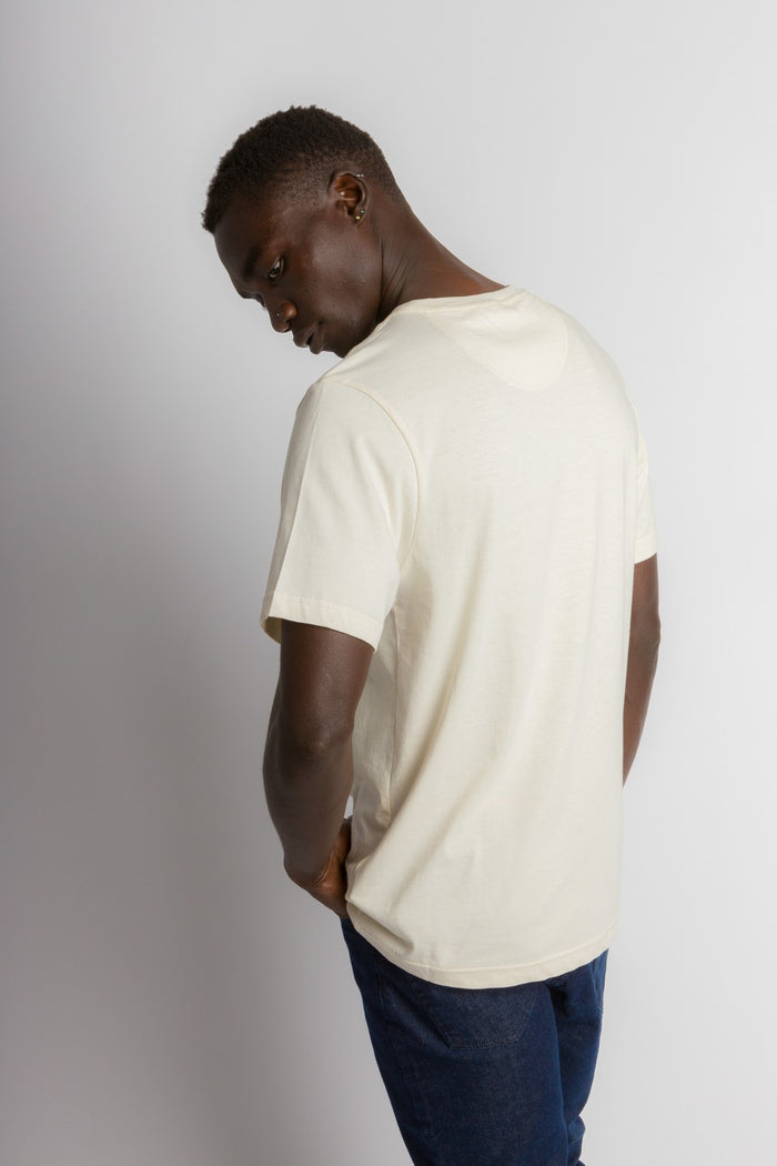 Tourist Unbranded | Men's Anti-Stain Logo-less Pocket-less Tee