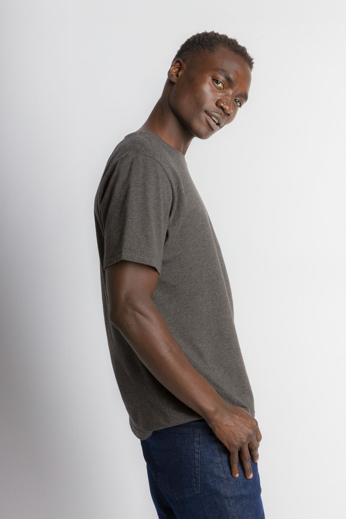 Tourist Unbranded | Men's Anti-Stain Logo-less Pocket-less Tee