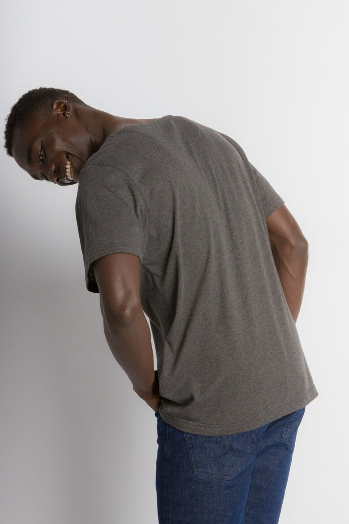 Tourist Unbranded | Men's Anti-Stain Logo-less Pocket-less Tee