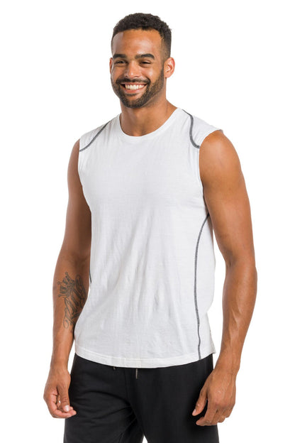 Tracker | Men's Sleeveless Shirt