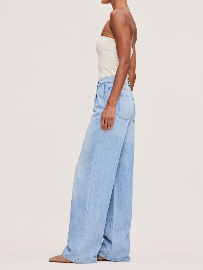 women's white top