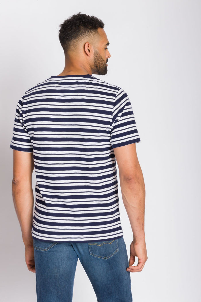 Voyager | Men's Slub V-Neck Shirt