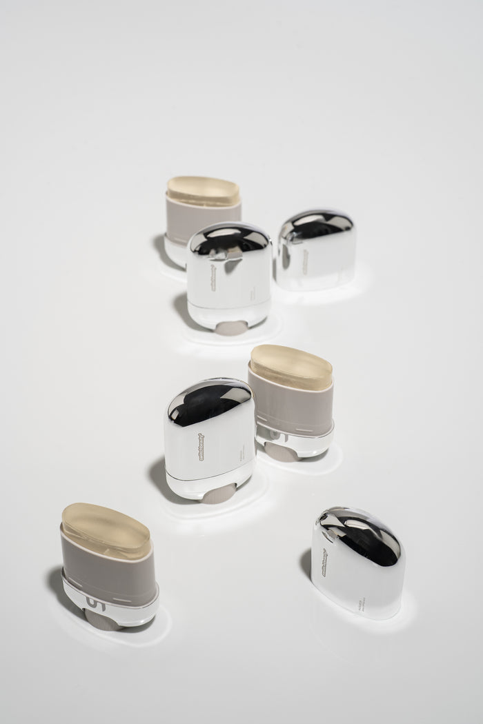 winter #SilkStick - dewy SPF50 stick