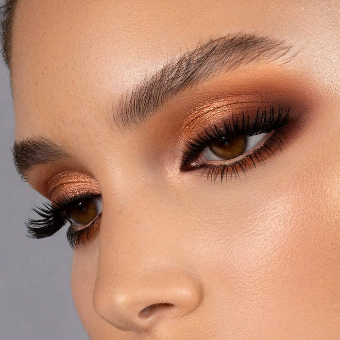 Work & Set + shade 'Brown' model look on a gray background.